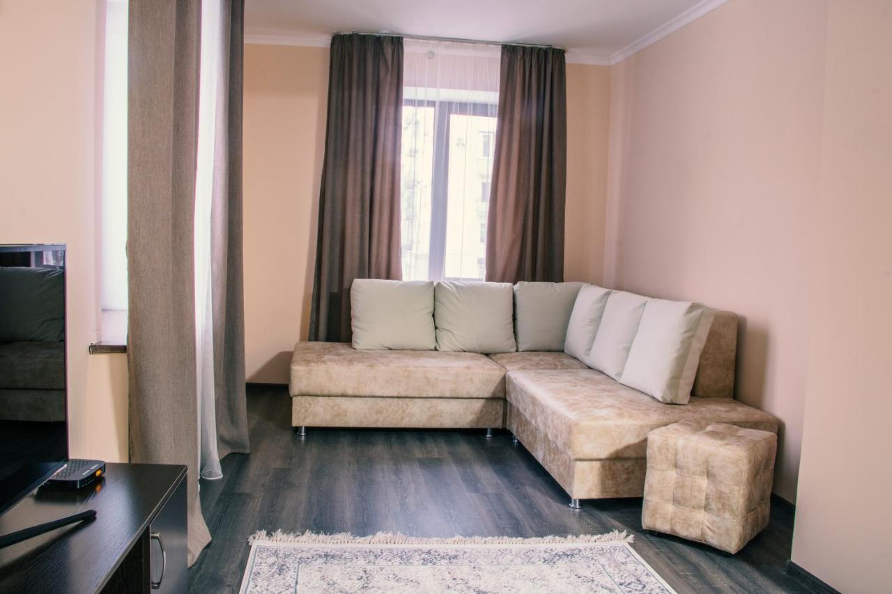 Hotel Alplaza Ustʼ-Kamenogorsk Exteriér fotografie